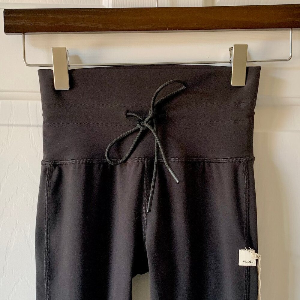 NWT Vuori Daily Legging, High Rise 7/8 Length, XXS, Black - Picture 7 of 14